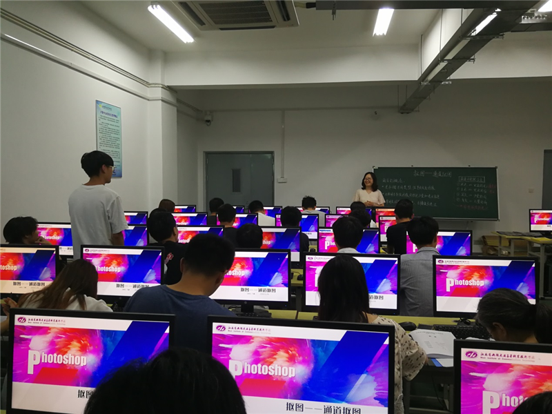 學(xué)校開展“推進課堂改革 提高課堂效率”課堂教學(xué)展示活動