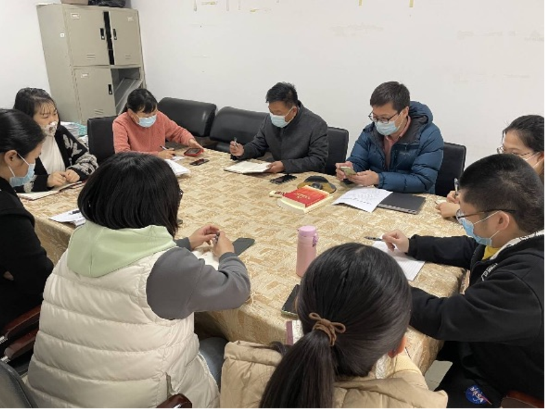 新能源汽車教研室開展集中學習活動