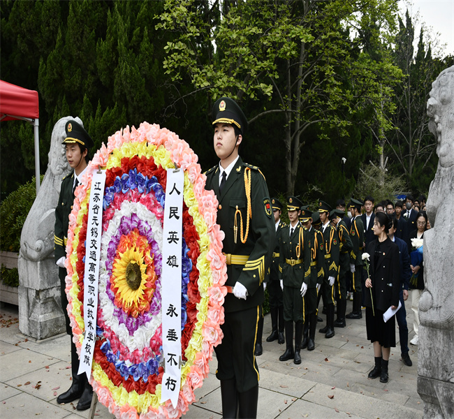 “學(xué)習(xí)二十大 永遠(yuǎn)跟黨走 奮進(jìn)新征程” 主題黨日、團(tuán)日活動順利開展